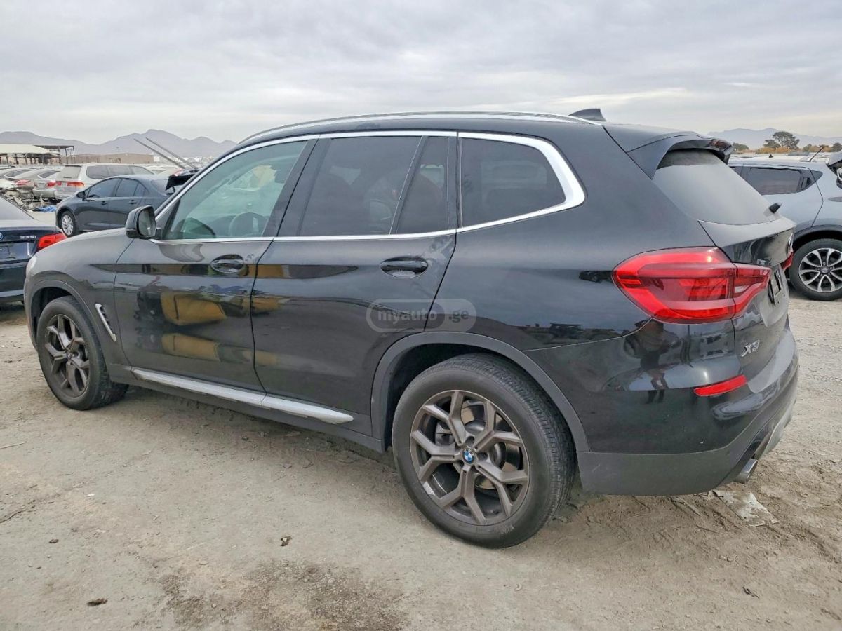 BMW X3 2021 — photo 2