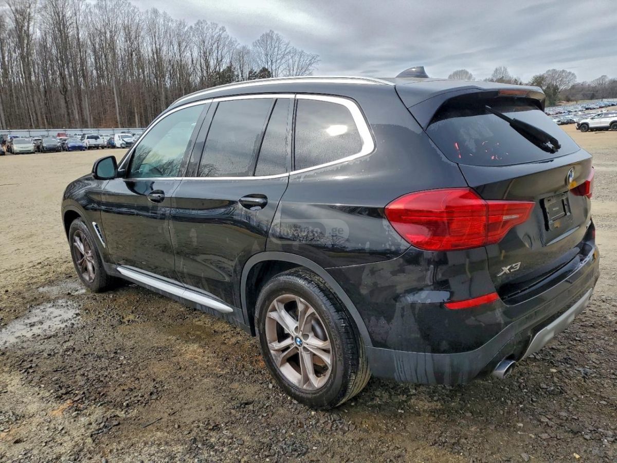 BMW X3 2019 — photo 2