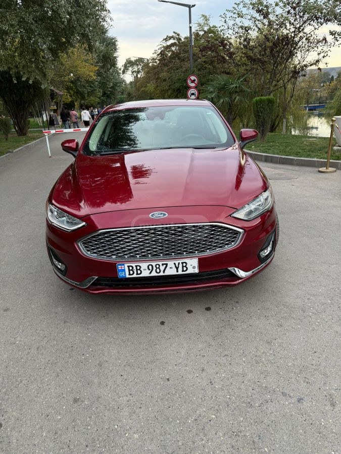 Ford Fusion 2019 — photo 2