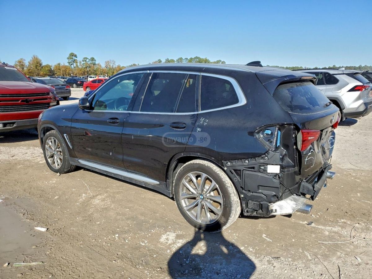 BMW X3 2019 — photo 2