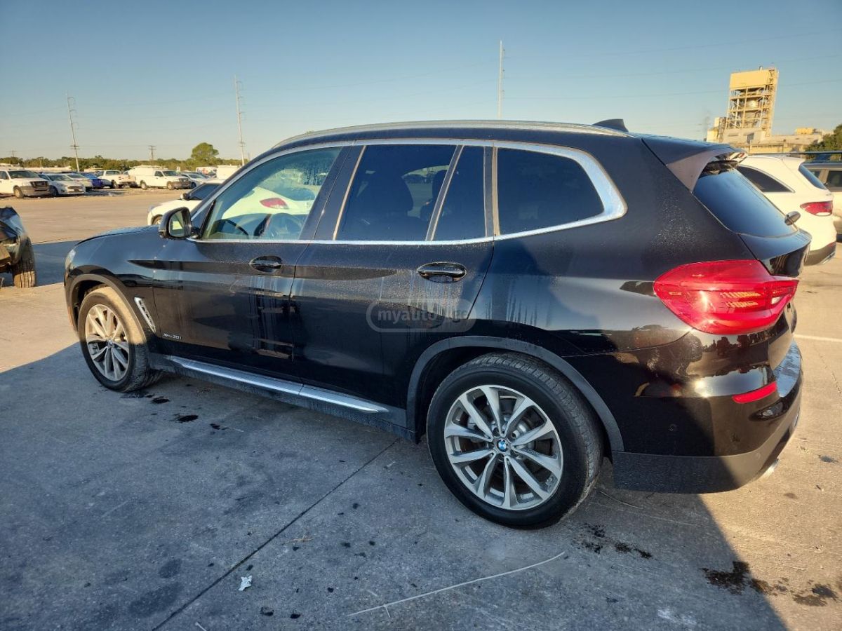 BMW X3 2018 — photo 2