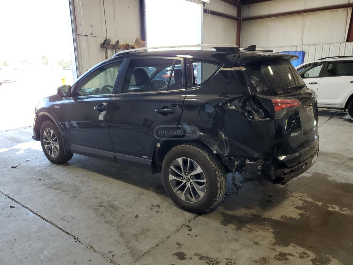 Toyota RAV4 2016 — photo 2