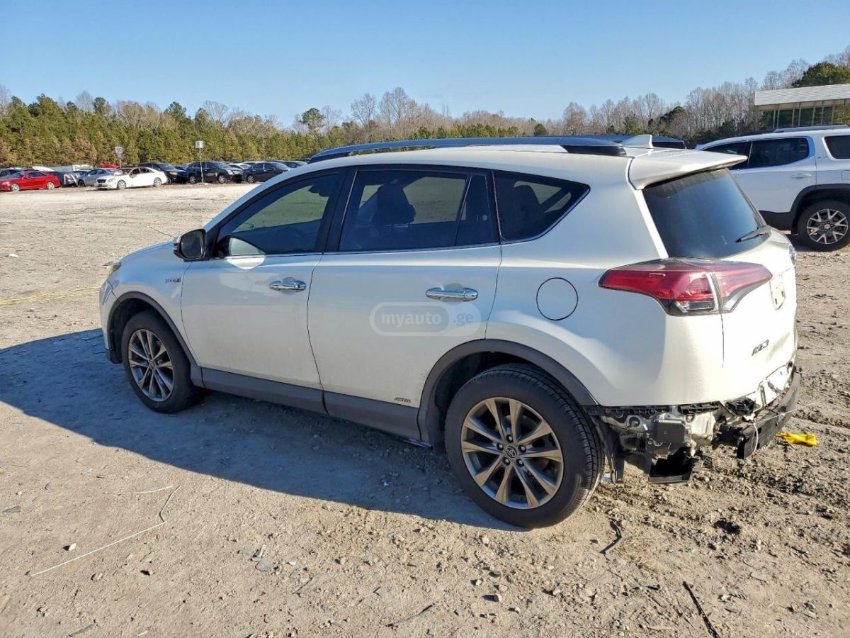 Toyota RAV4 2018 — photo 2