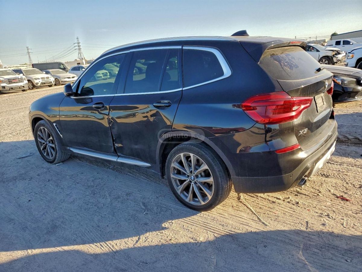 BMW X3 2019 — photo 2