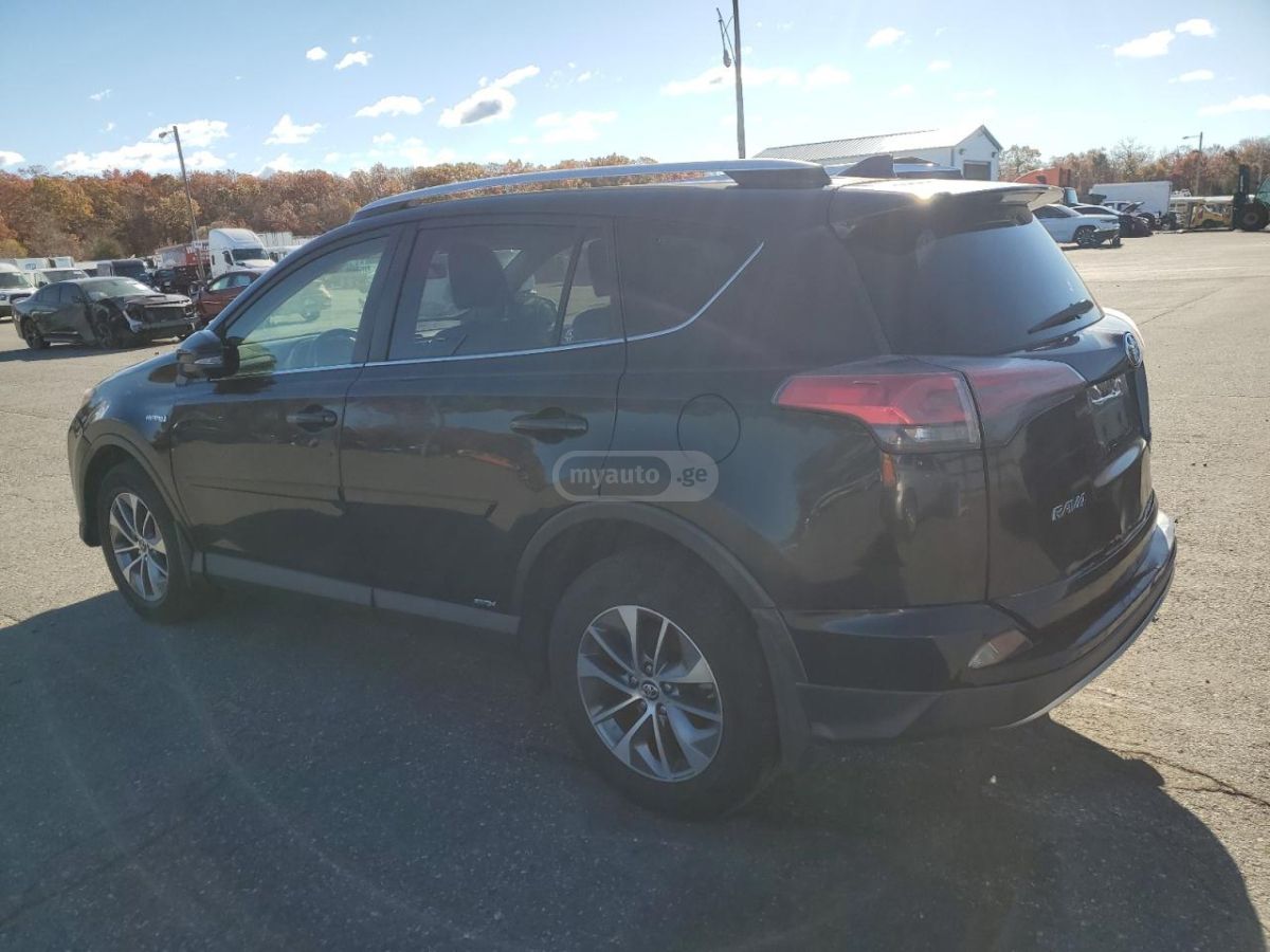 Toyota RAV4 2016 — photo 2