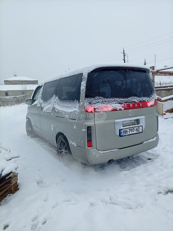 Nissan Elgrand