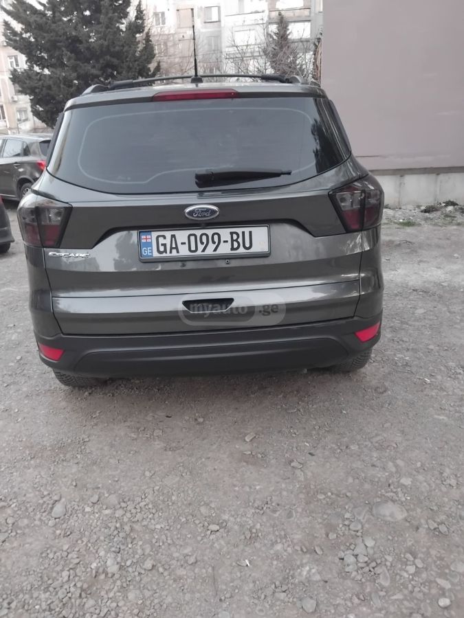 Ford Escape 2017 — photo 2