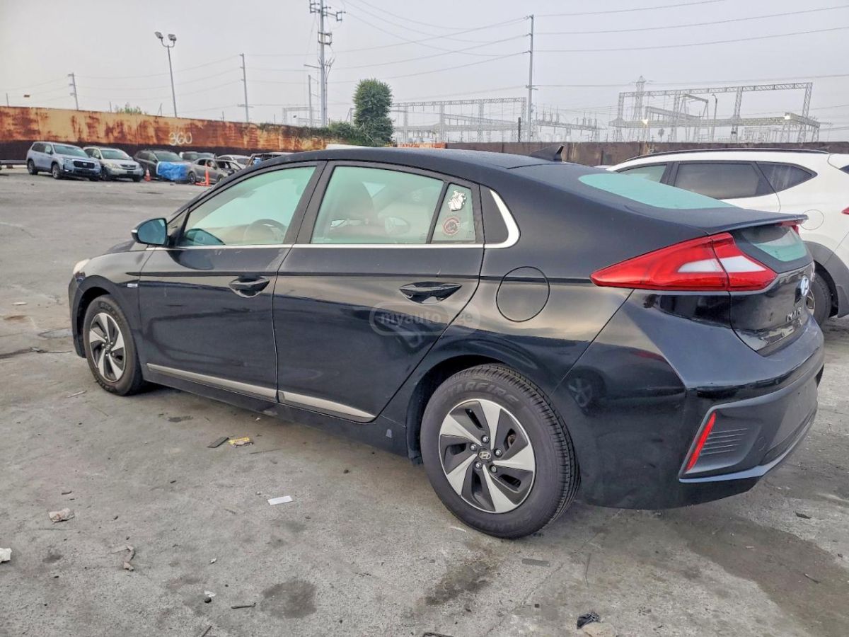 Hyundai Ioniq 2017 — photo 2