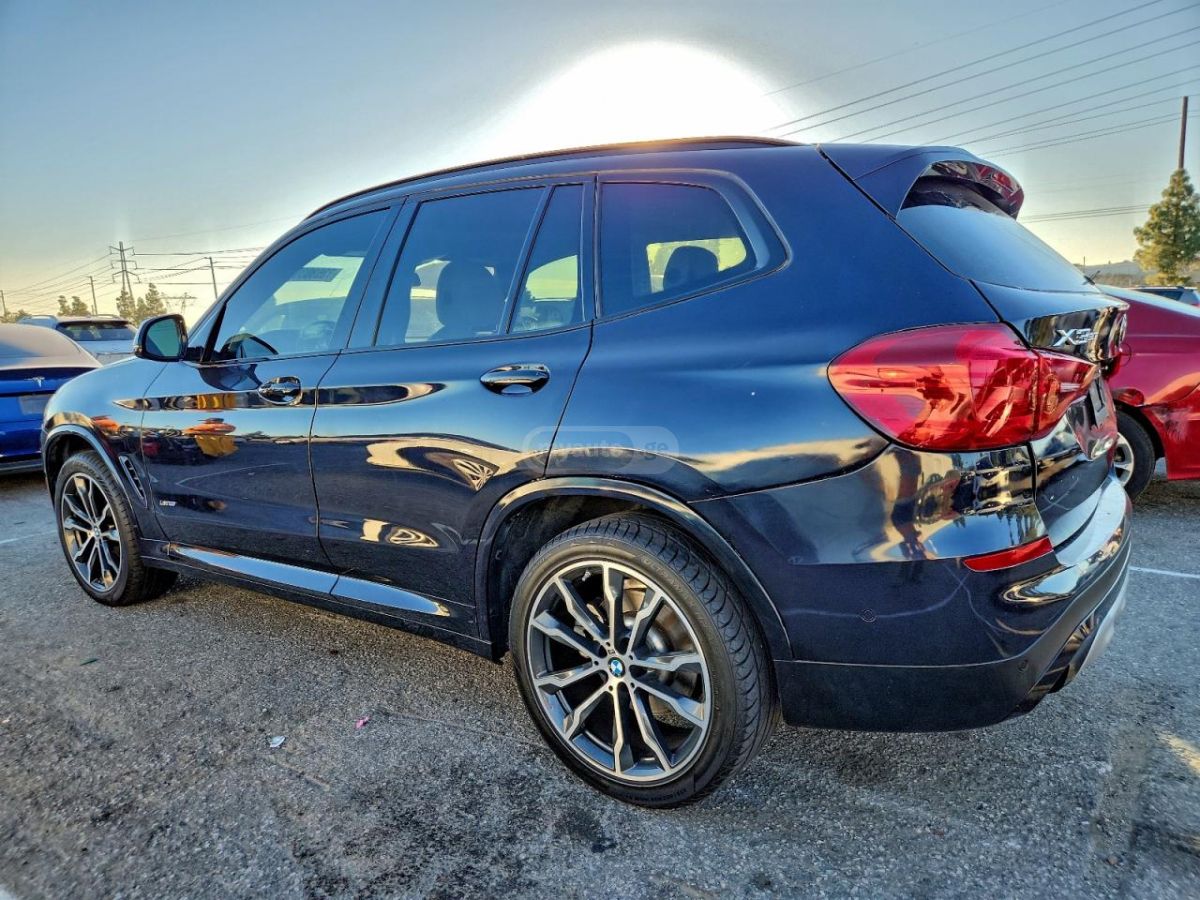 BMW X3 2021 — photo 2