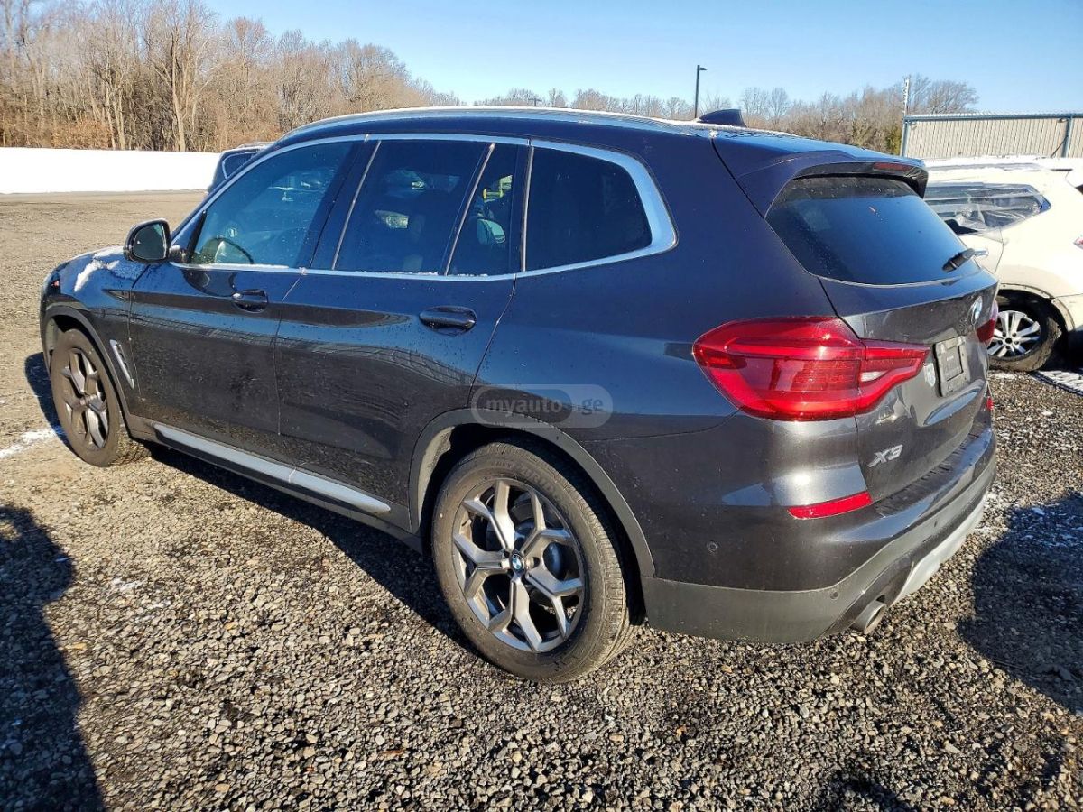 BMW X3 2021 — photo 2