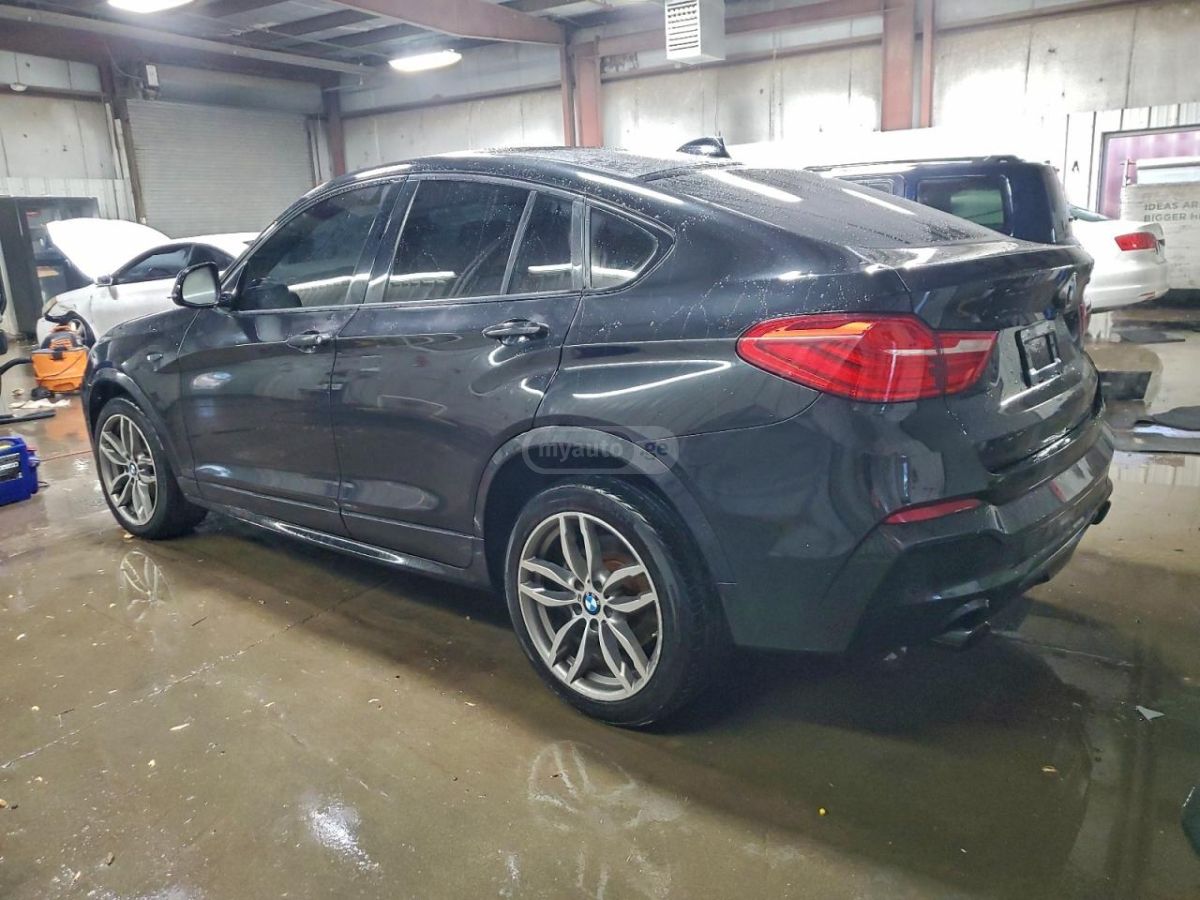BMW X4 2017 — photo 2
