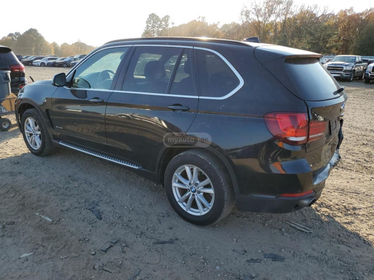 BMW X5 2015 — photo 2