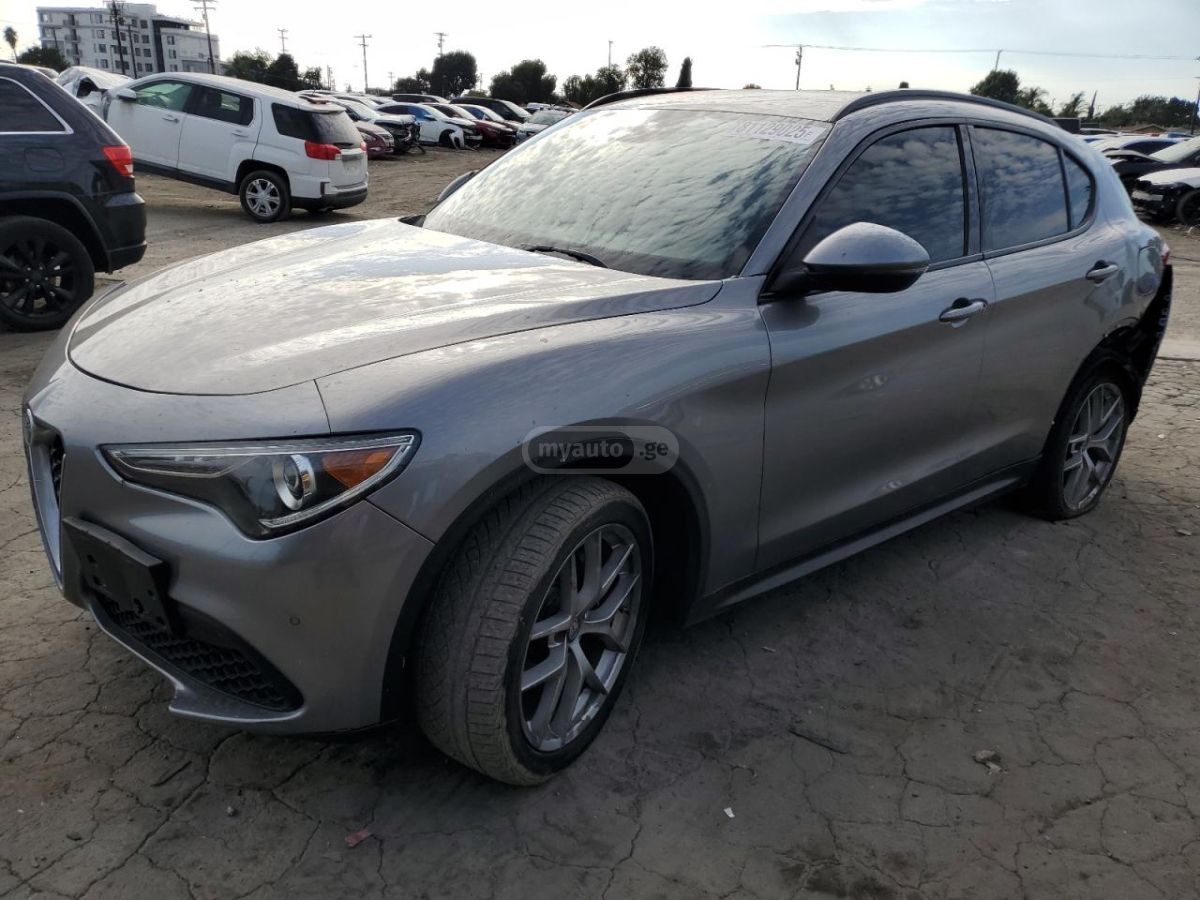 Alfa Romeo Stelvio