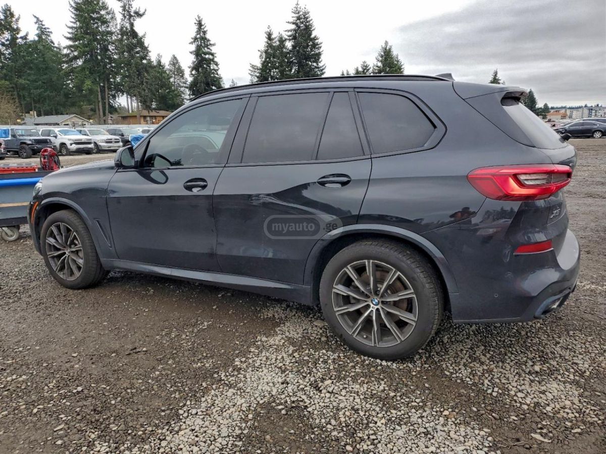 BMW X5 2019 — photo 2