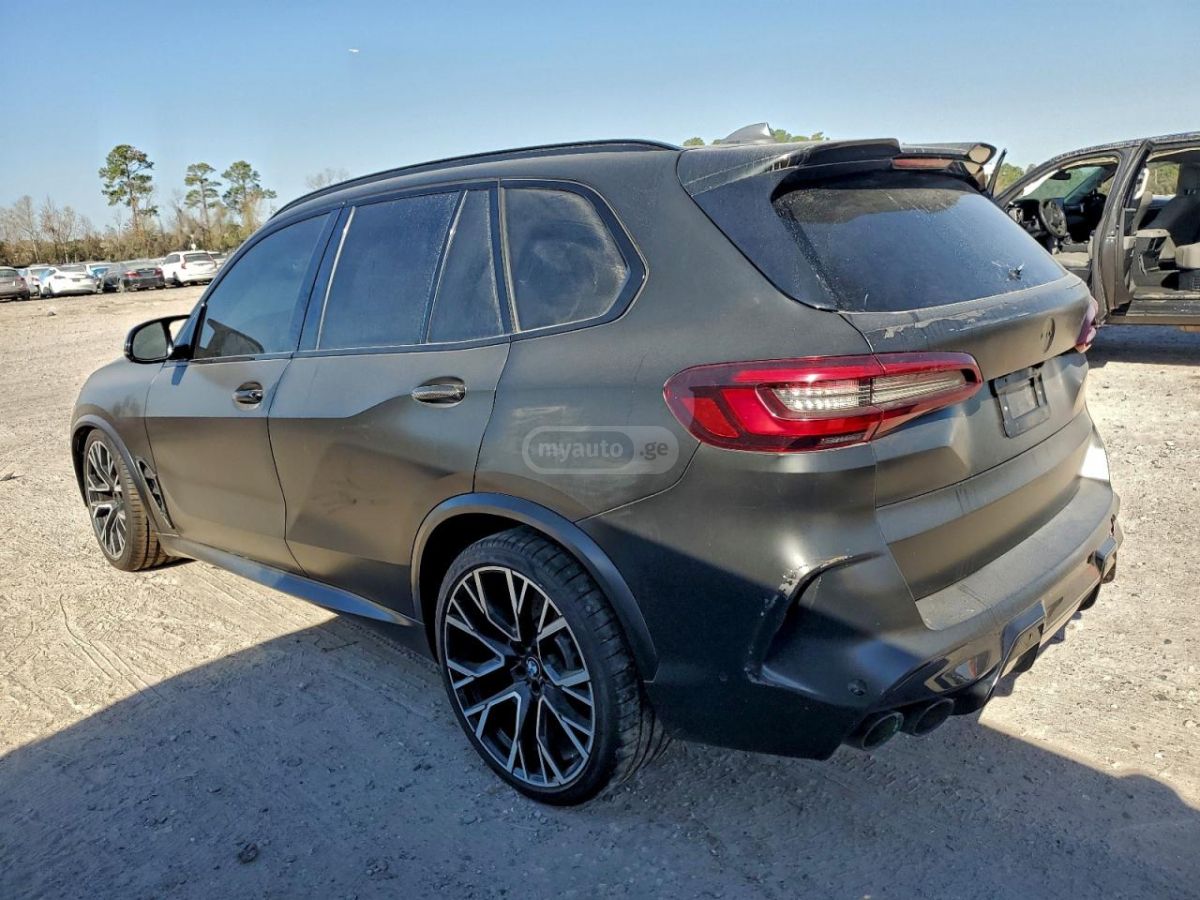 BMW X5 2022 — photo 2