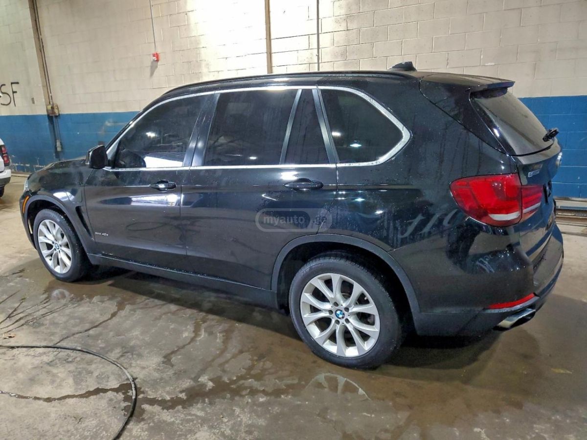 BMW X5 2016 — photo 2