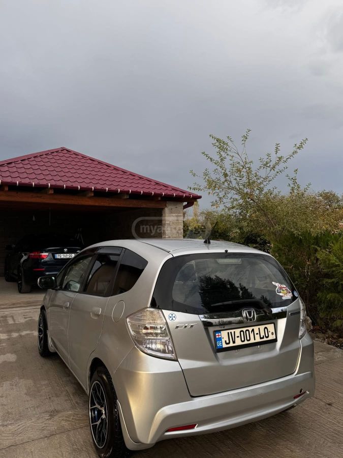 Honda Fit 2011 — photo 2