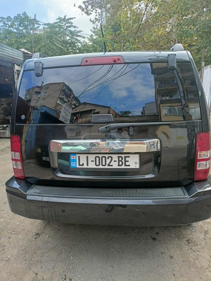Jeep Liberty 2012 — photo 2