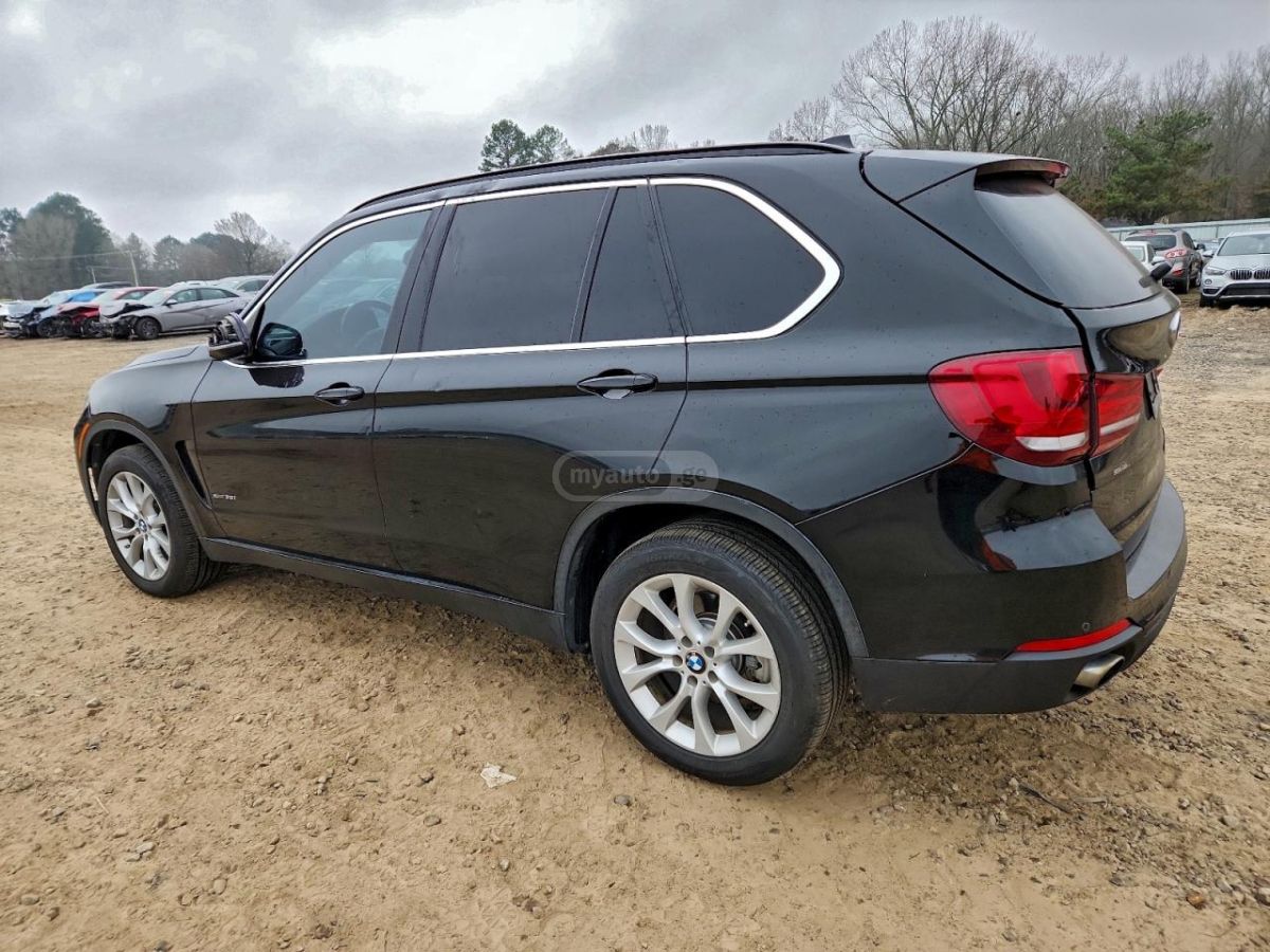 BMW X5 2016 — photo 2
