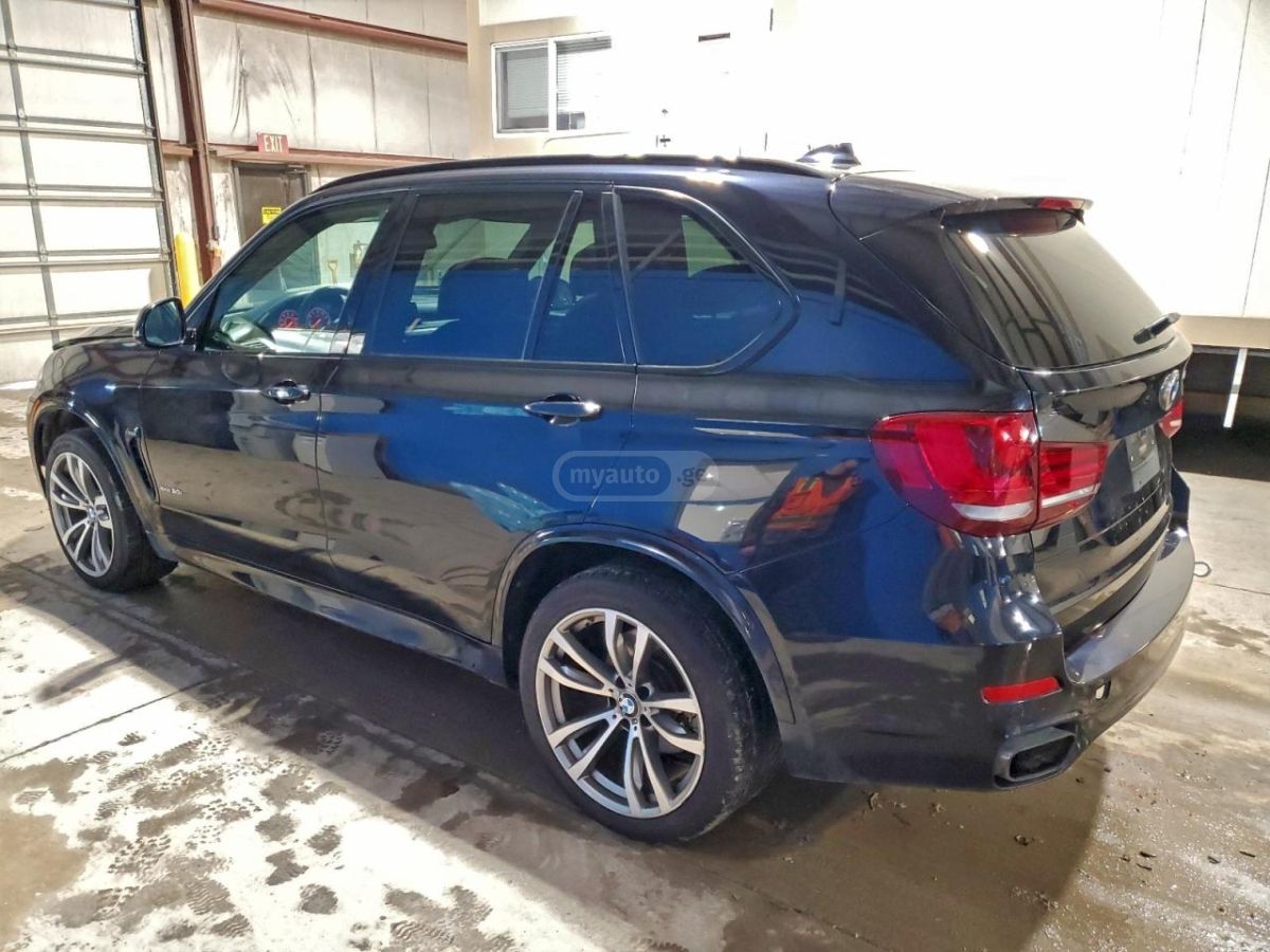 BMW X5 2016 — photo 2