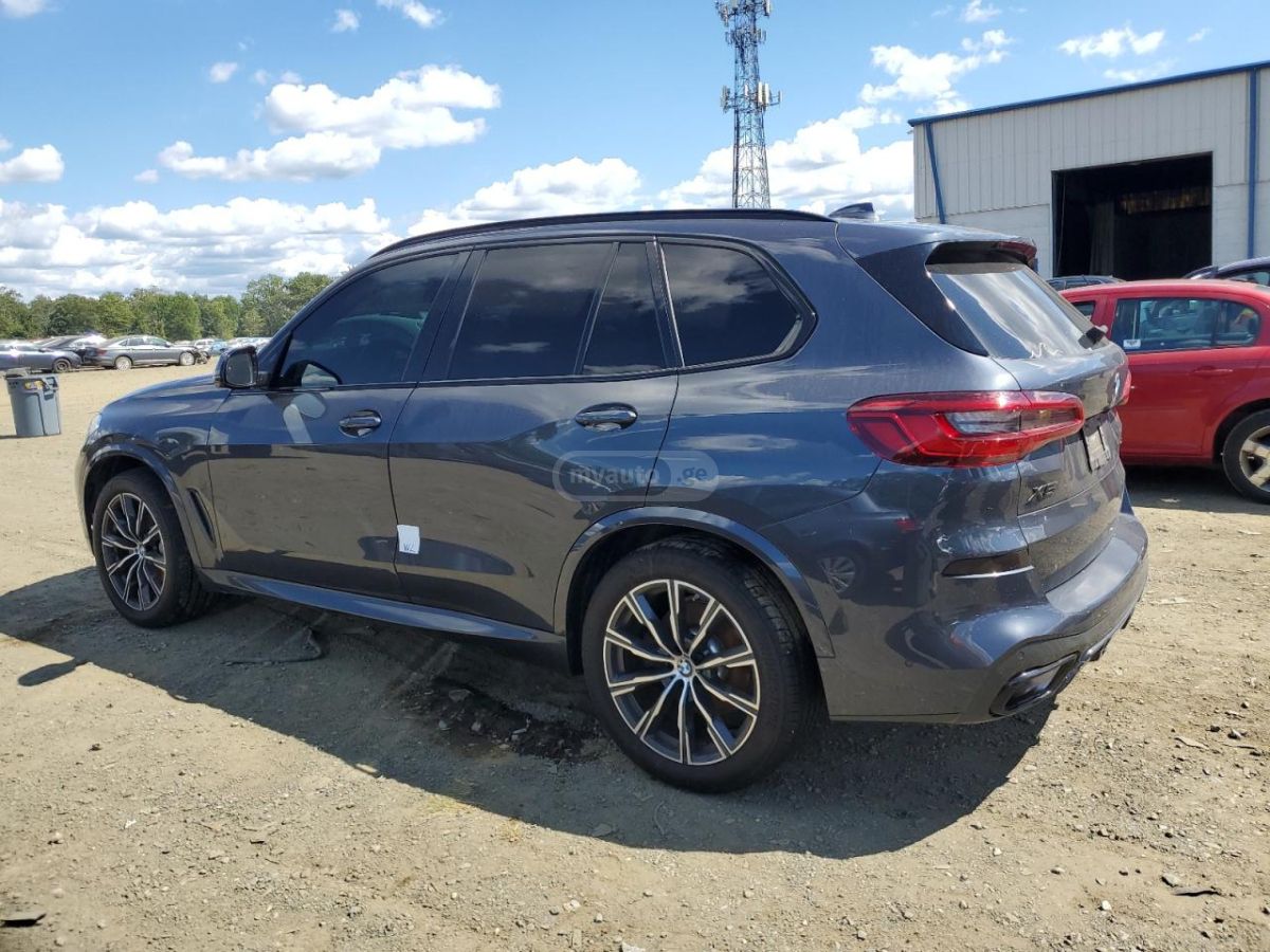 BMW X5 2019 — photo 2