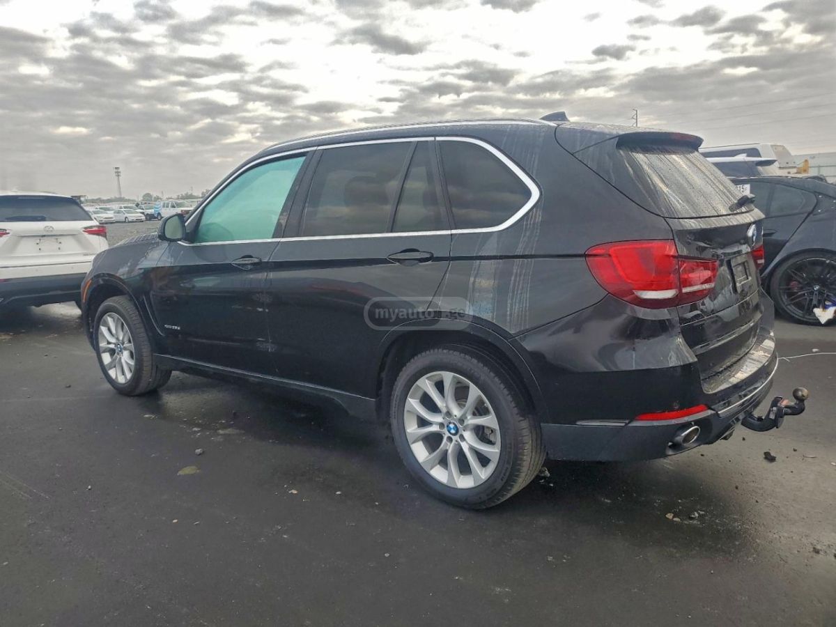 BMW X5 2015 — photo 2