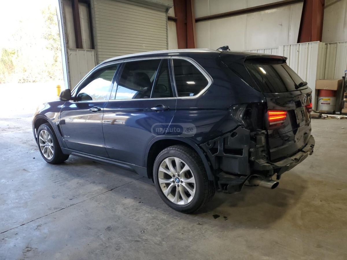 BMW X5 2015 — photo 2