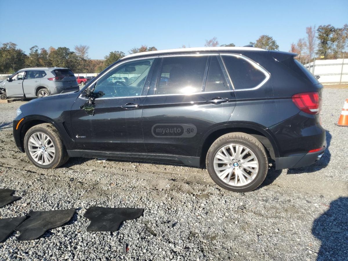 BMW X5 2016 — photo 2
