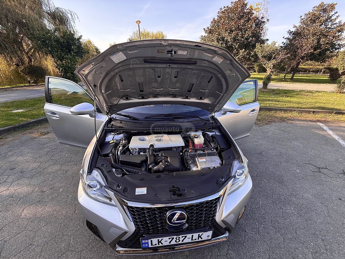 Lexus CT 200 h 2015 — photo 2