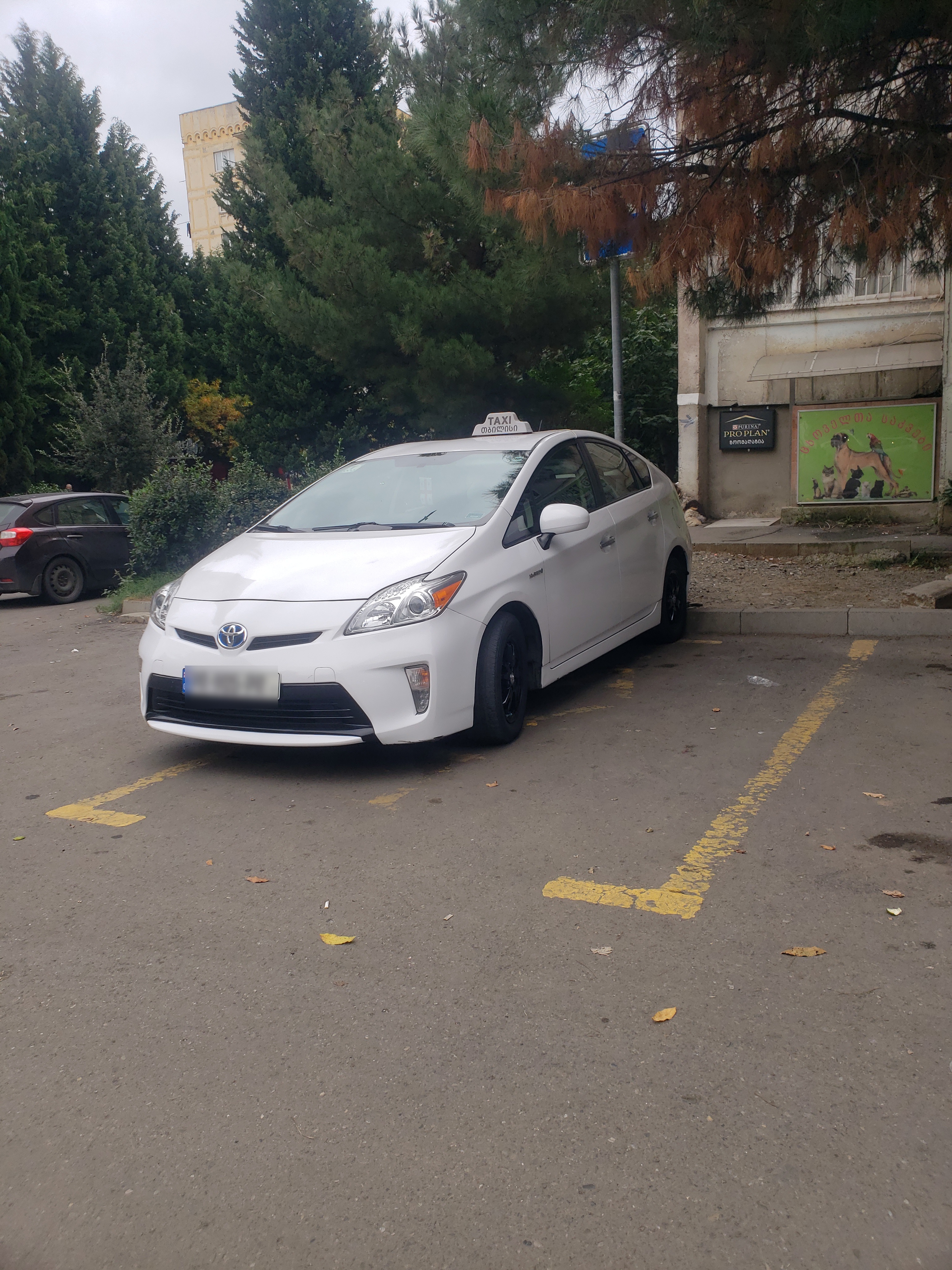 Toyota Prius 2015 — photo 2