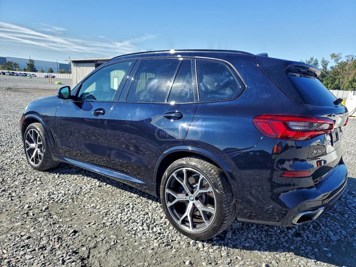 BMW X5 2019 — photo 2