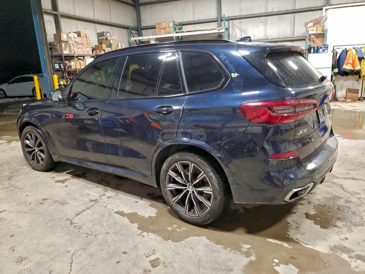 BMW X5 2019 — photo 2