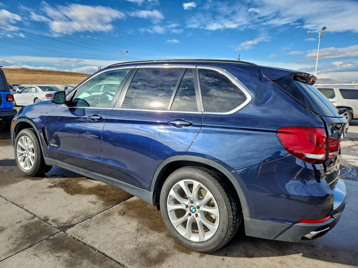 BMW X5 2016 — photo 2