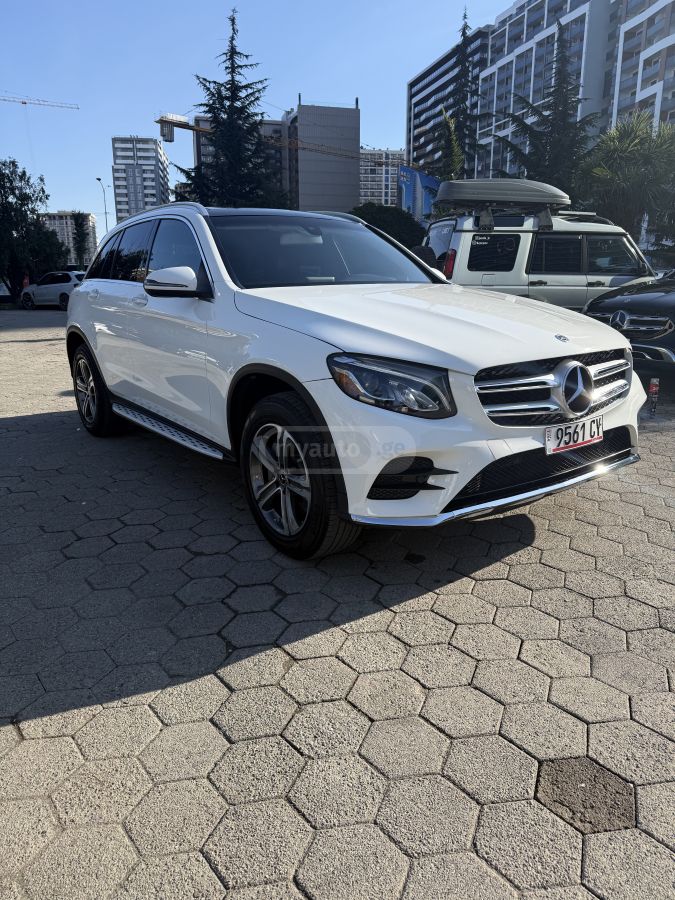 Mercedes-Benz GLC 300 2018 — photo 2