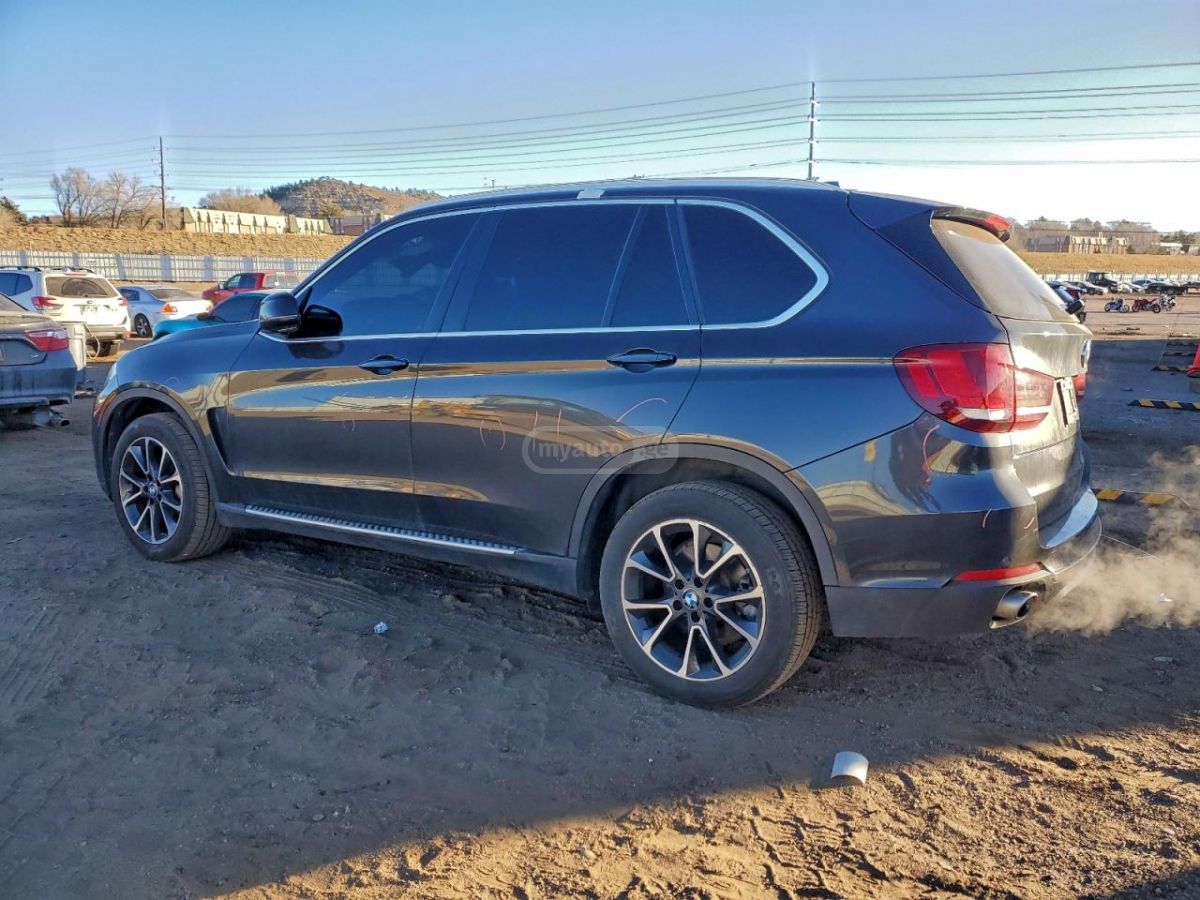 BMW X5 2017 — photo 2