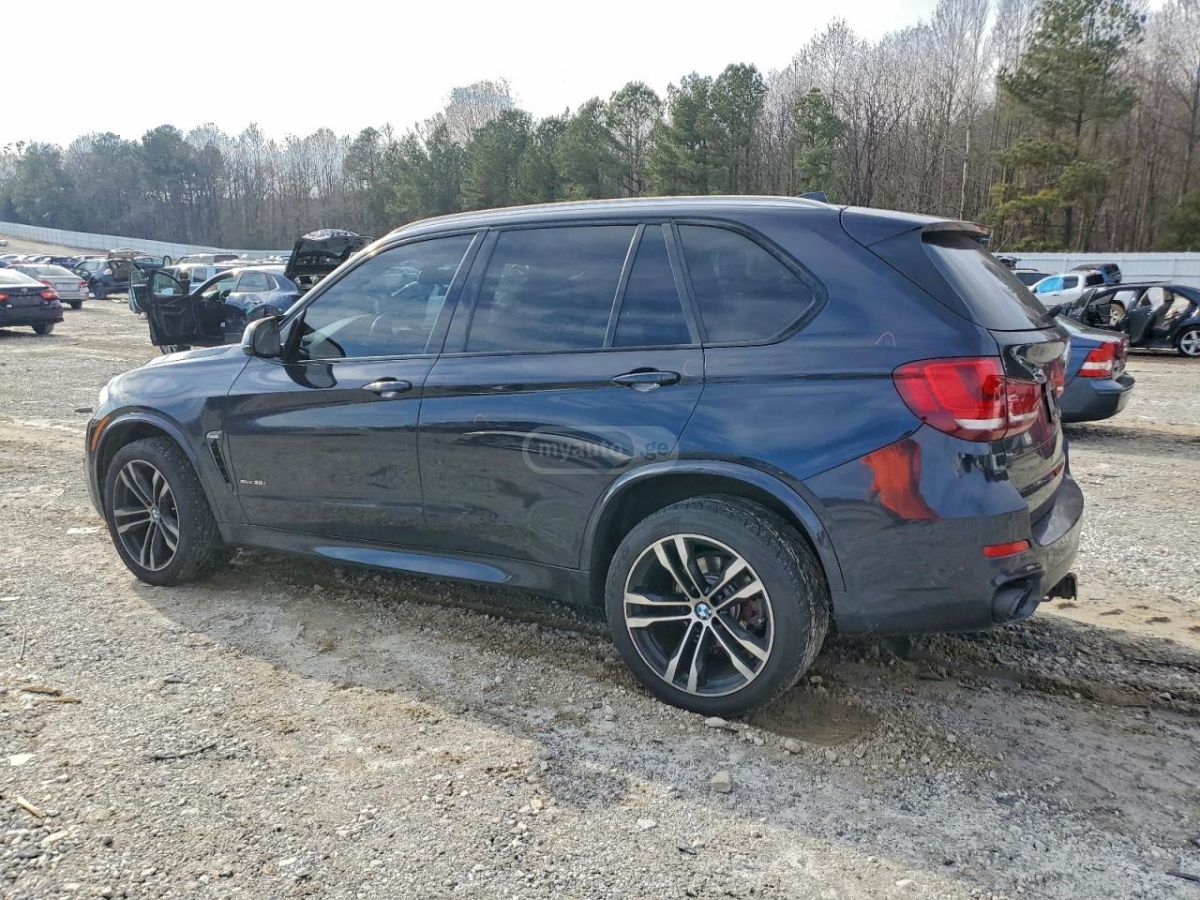 BMW X5 2015 — photo 2