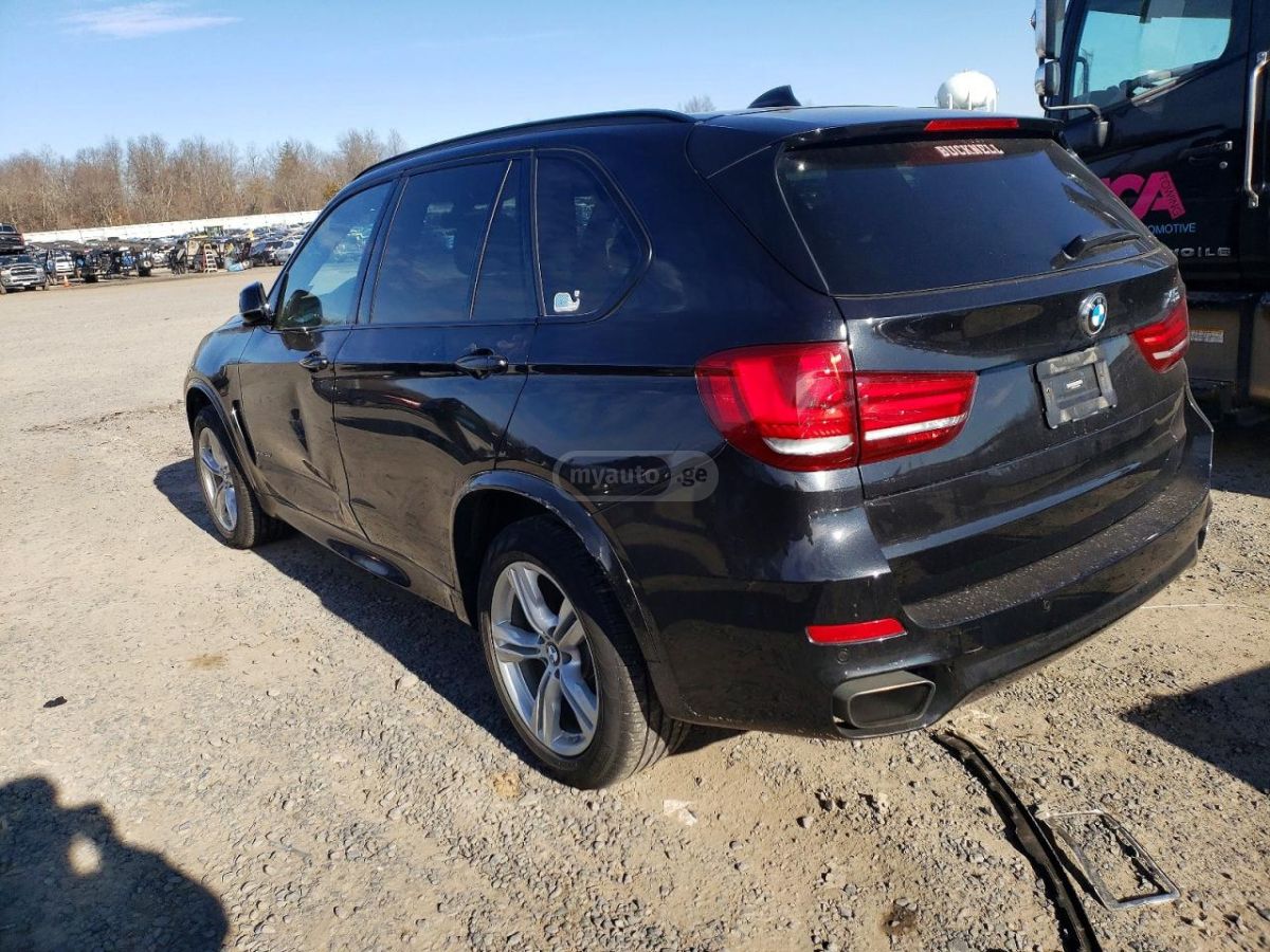 BMW X5 2016 — photo 2
