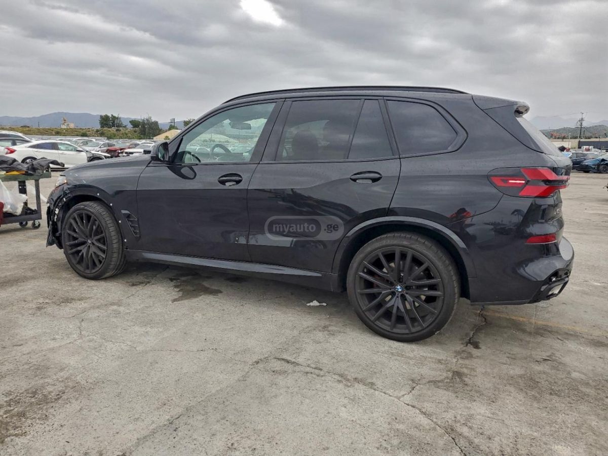 BMW X5 2026 — photo 2
