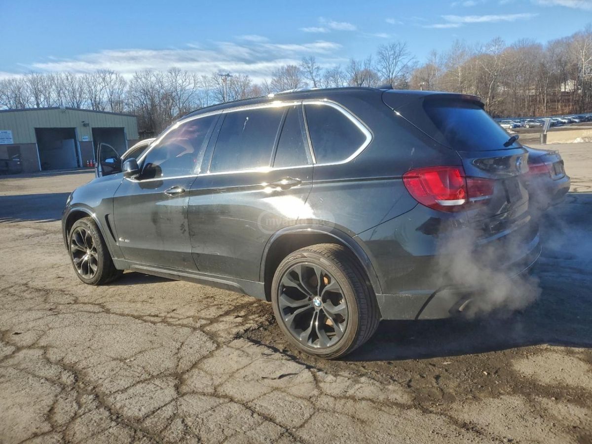 BMW X5 2015 — photo 2