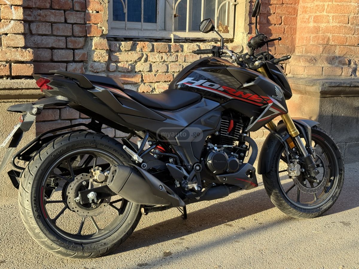 Honda Hornet 2025 — photo 2