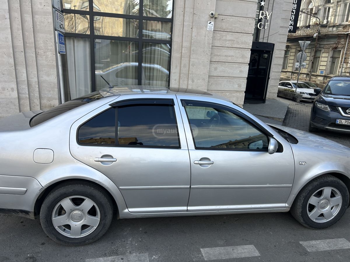 Volkswagen Jetta 2000 — photo 2