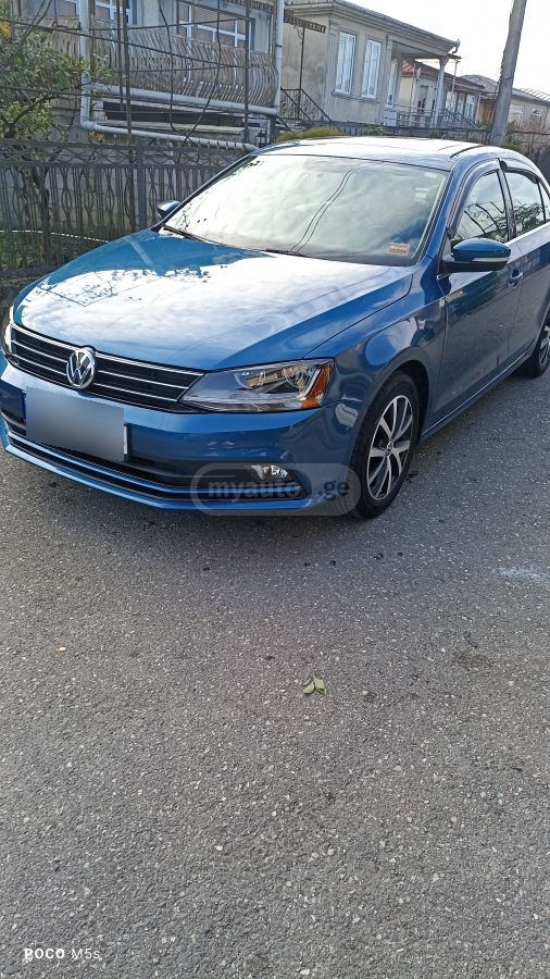 Volkswagen Jetta 2016 — photo 2