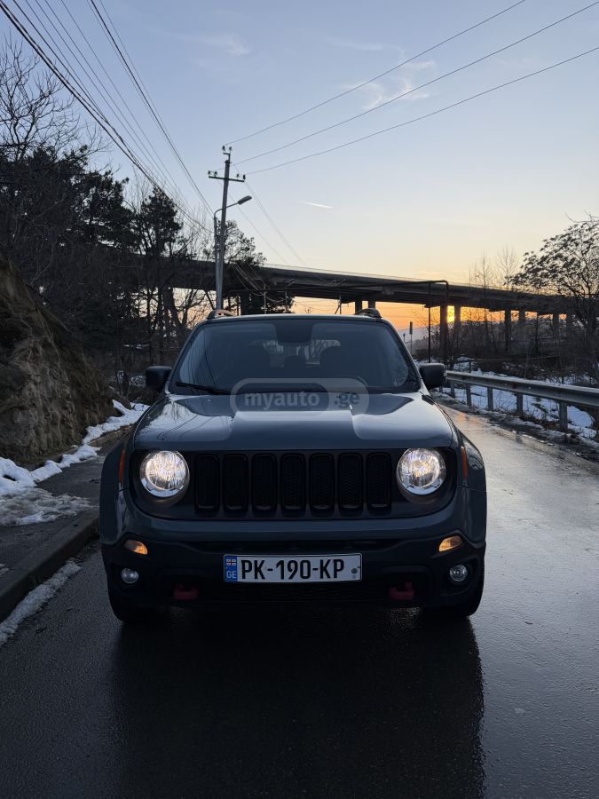 Jeep Renegade 2016 — photo 2