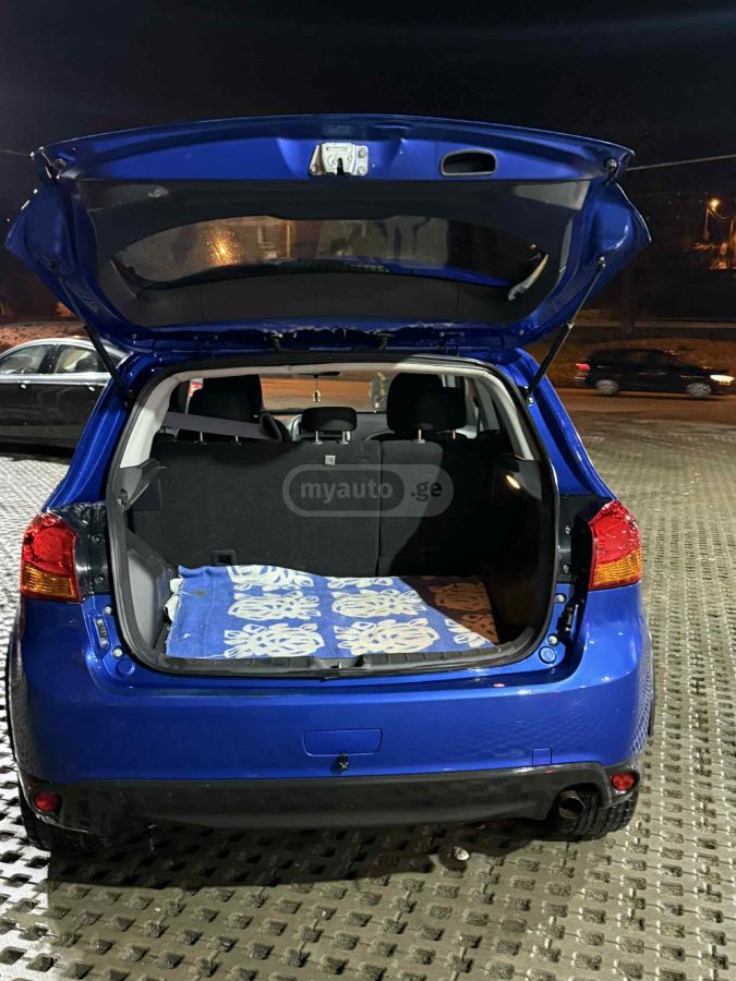Mitsubishi Outlander Sport 2017 — photo 2