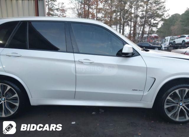 BMW X5 2018 — photo 2