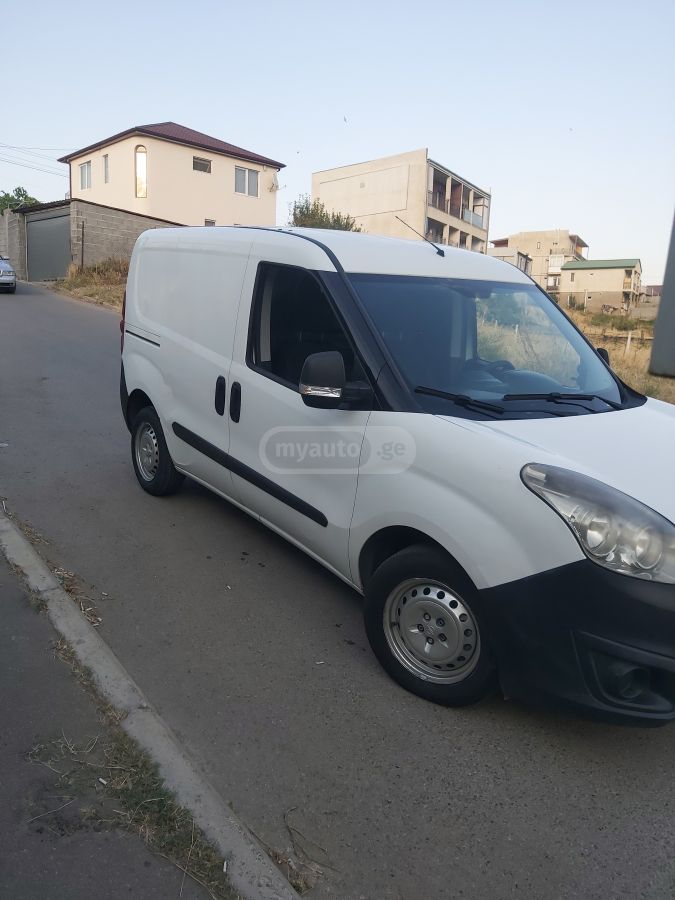 Opel Combo 2014 — photo 2