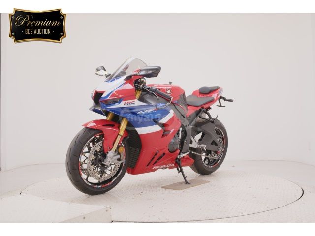 Honda CBR 1000 RR/RA Fireblade 2024 — photo 2