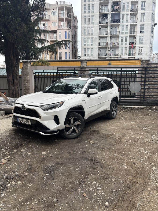 Toyota RAV4 2021 — photo 2