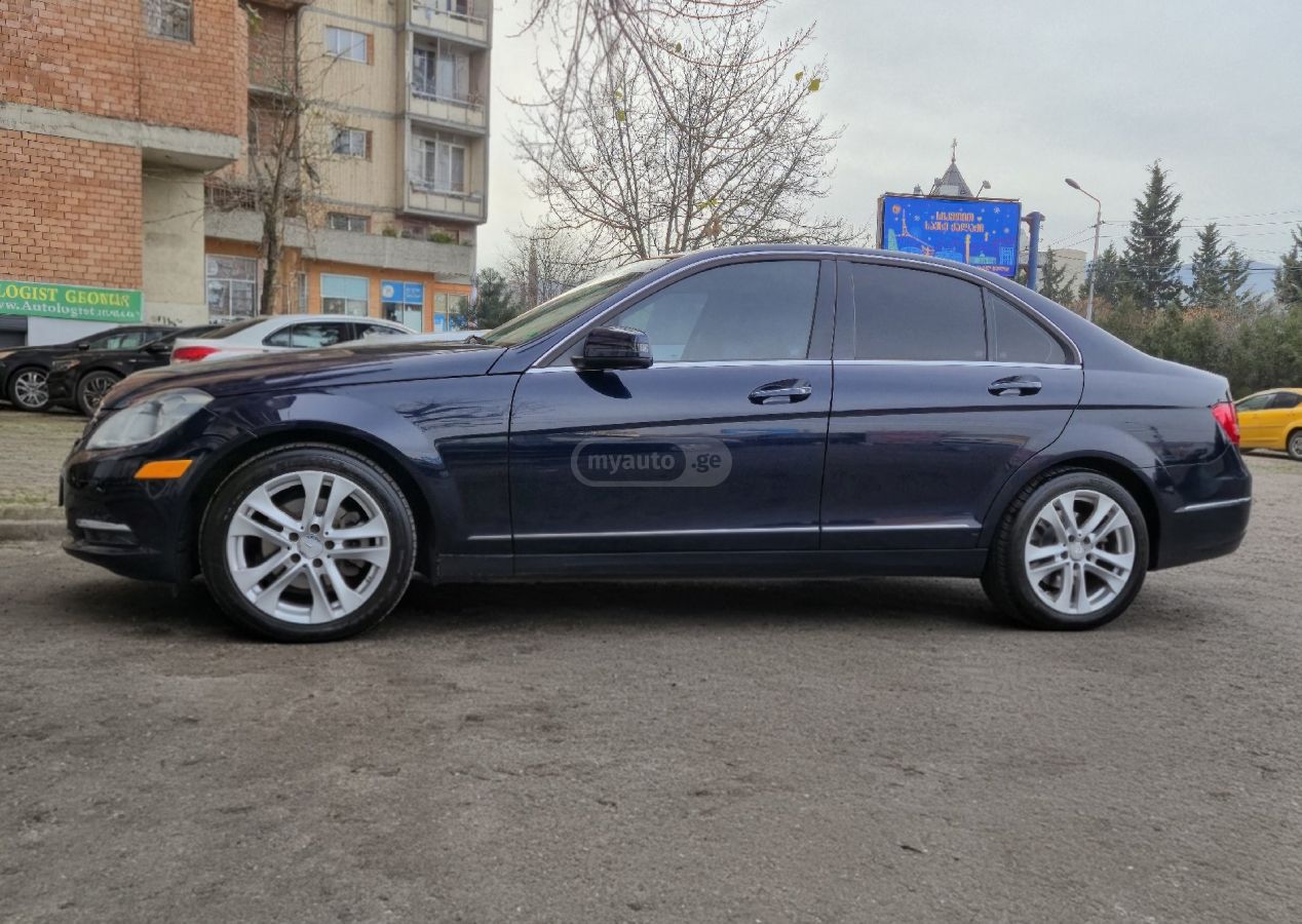 Mercedes-Benz C 250 2013 — photo 2