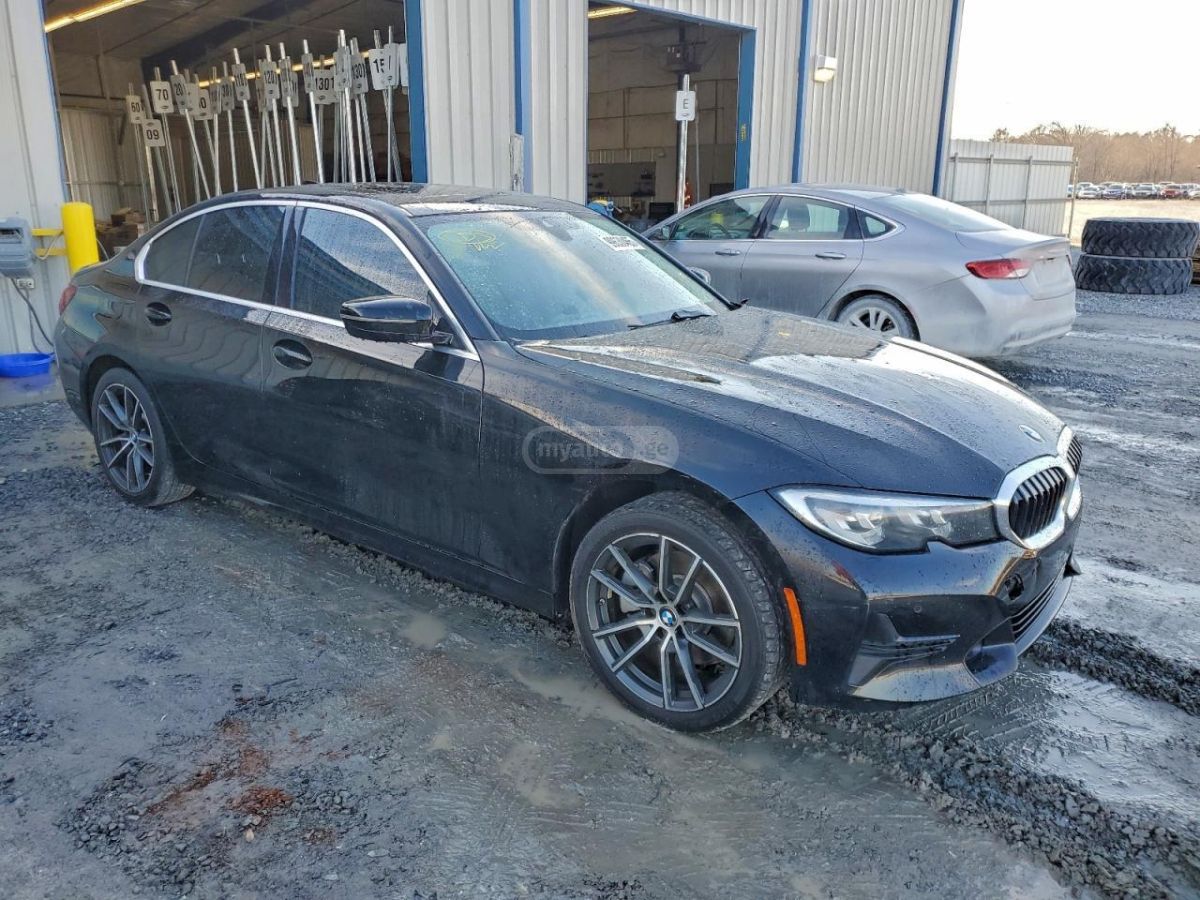 BMW 330 2020 — photo 2